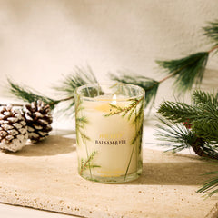 Close-up of Airkeep candle wick in a 6.98 oz jar