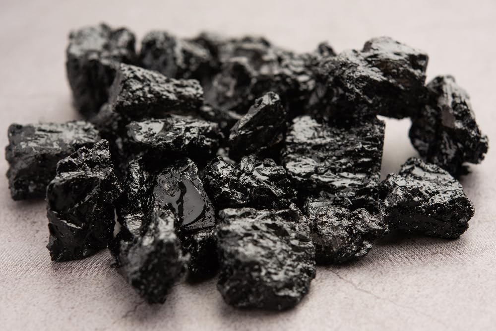 Shilajit capsules showing 50% fulvic acid standard