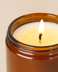 Label detail: 100% Soy Wax, 22oz capacity