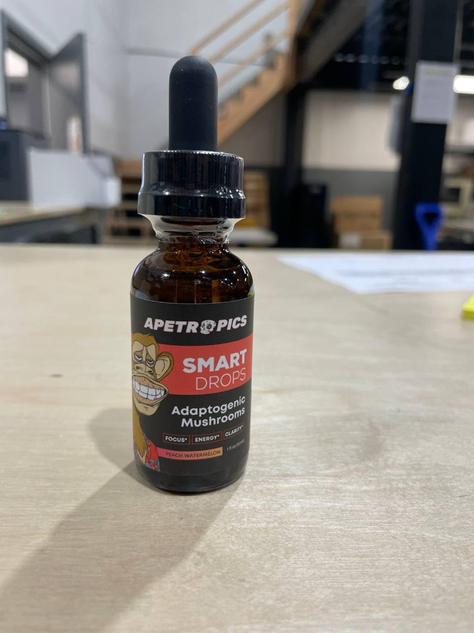 Apetropics Smart Drops Peach Watermelon flavor on white background