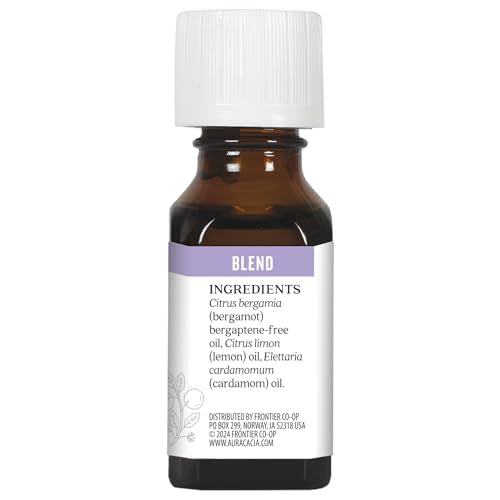 Aura Cacia Creative Juice natural hue sample signals botanical authenticity for diffusion.