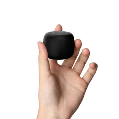 BABELIO pocket white noise mini-machine fits in hand for travel sleep support.