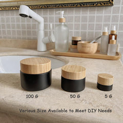 BEECO GIF2U portable cosmetic storage set in matt Black finish.