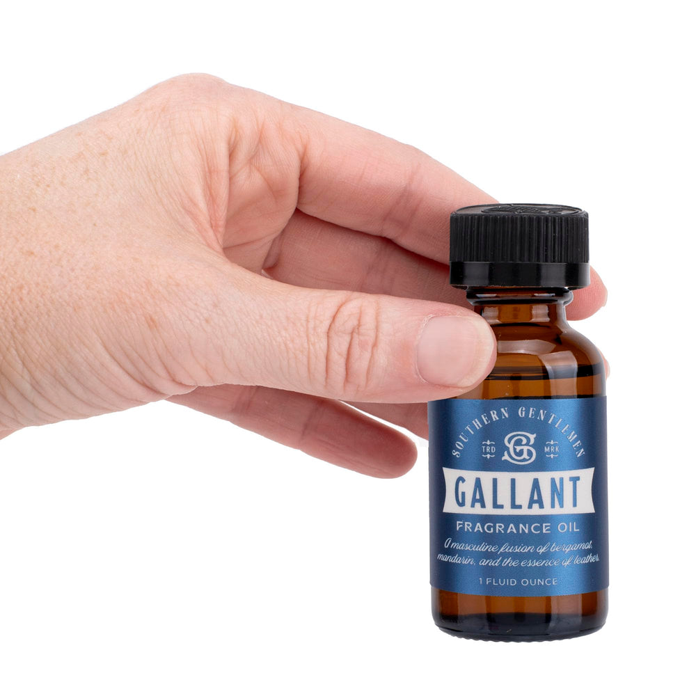 Bourbon Royalty diffuser-use image ready for room-filling aroma.
