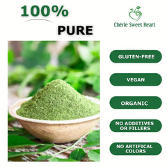 Powder mix of moringa and spirulina greens for smoothies