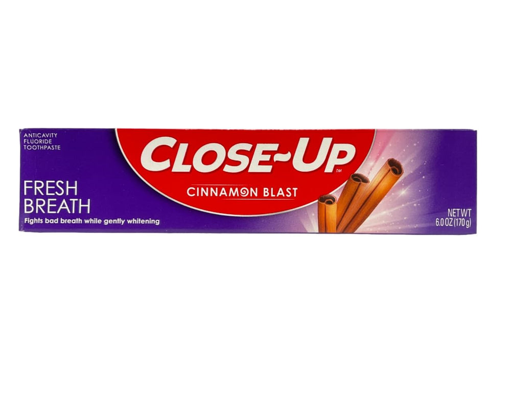 Close-Up toothpaste red gel tube with cinnamon flavor, 6 oz – image 1