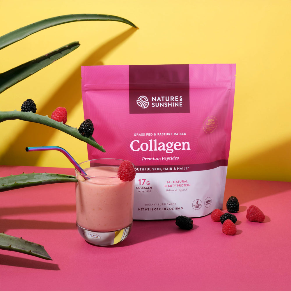 Serving scoop with collagen powder