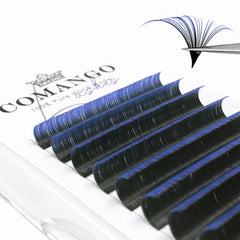 CoMango Ombre Blue lash extensions with dramatic root-to-tip color blend.