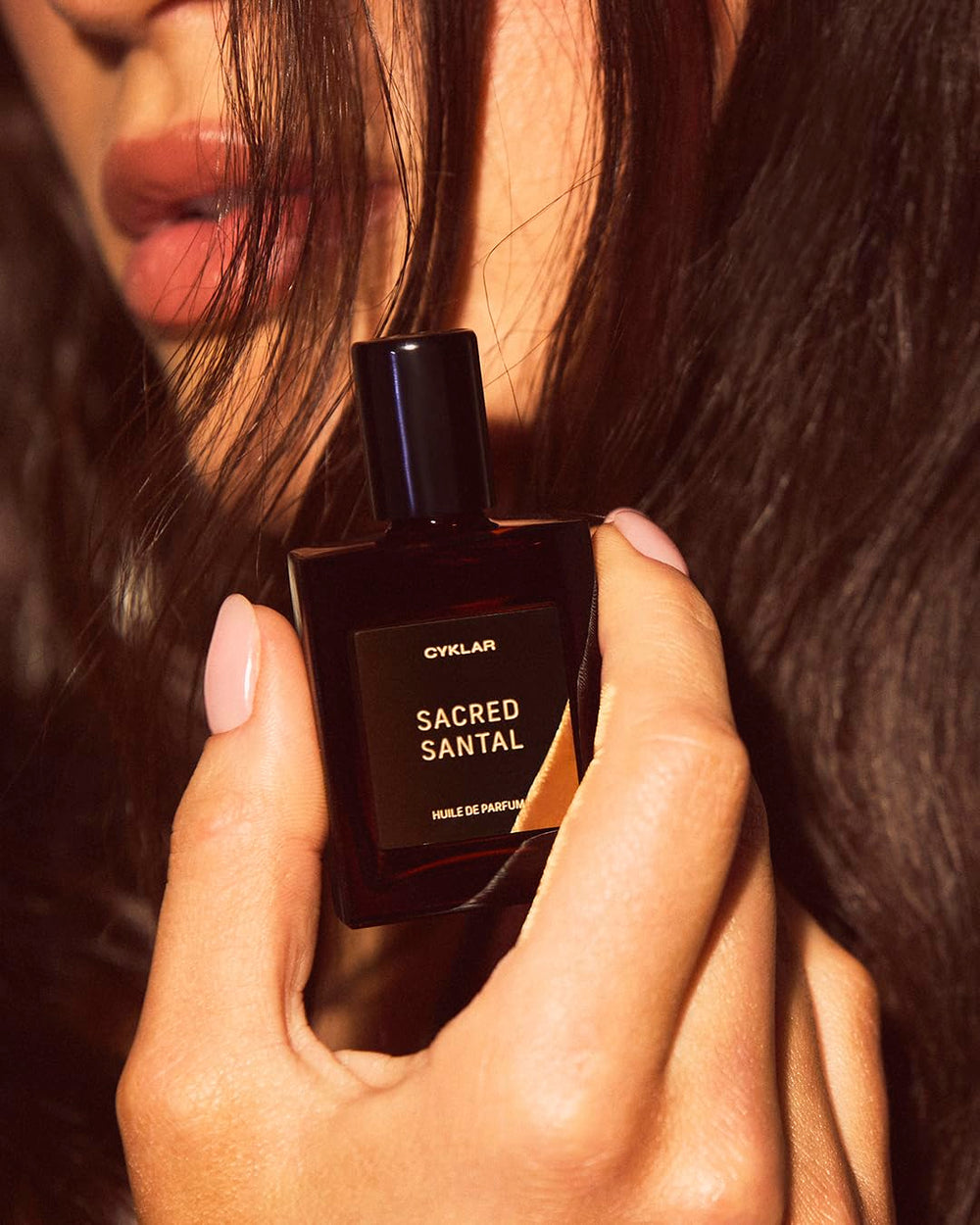 Unisex fragrance suitable for both women and men