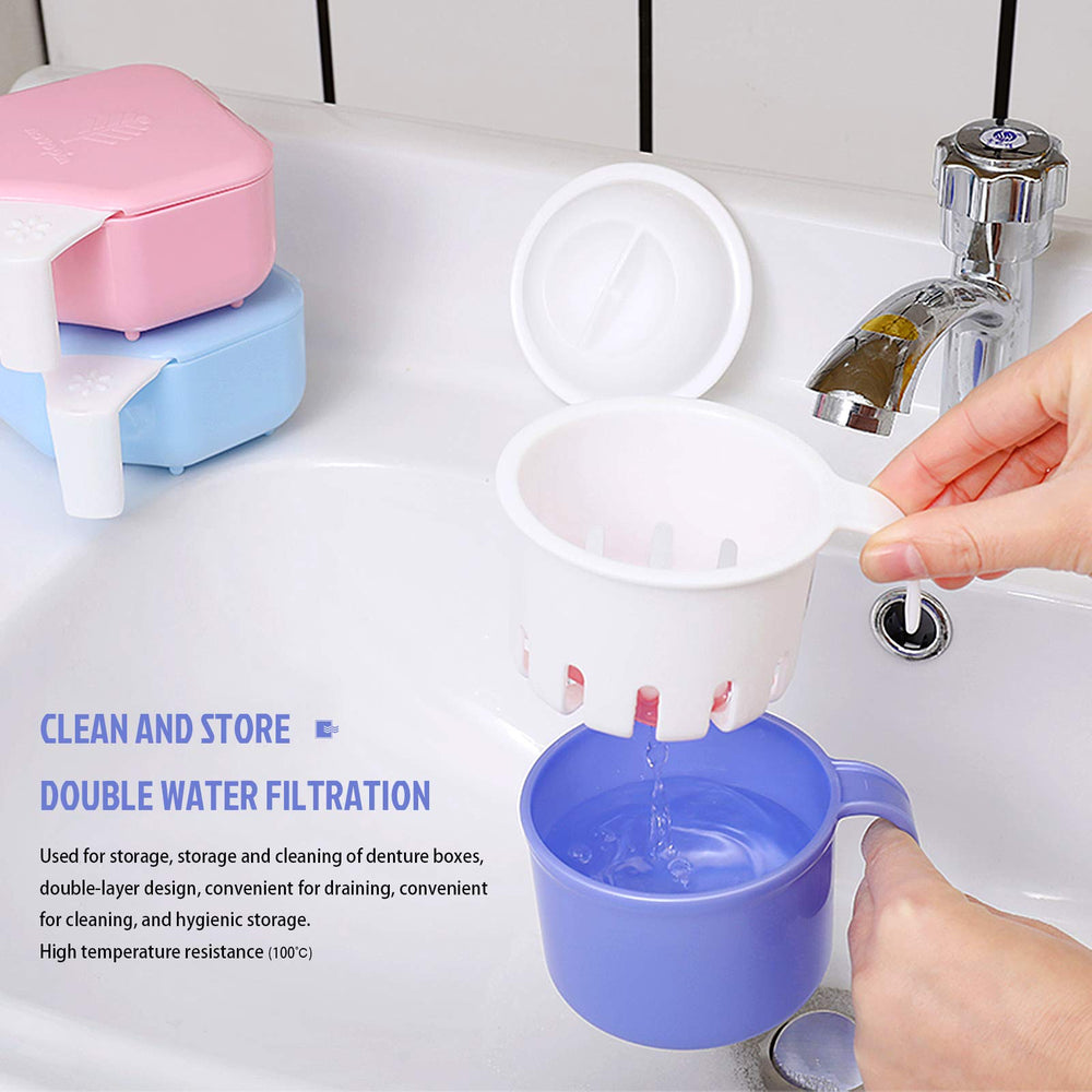 Denture cup with pull-up filter basket for rinsing