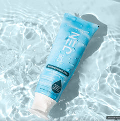 Close-up image: Gel texture highlighting Nano-Hydroxyapatite and Xylitol ingredients