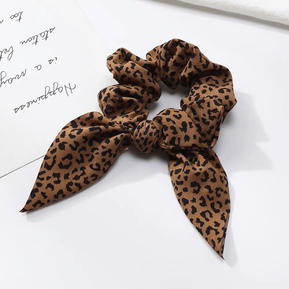 E7E1 hair-friendly scrunchie with no metal parts protects strands.