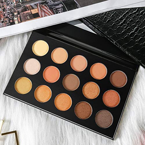 Compact case and vegan-friendly formula highlight clean beauty values.