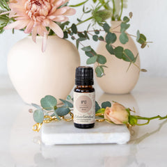 Close-up of N°13 essential oil blend label