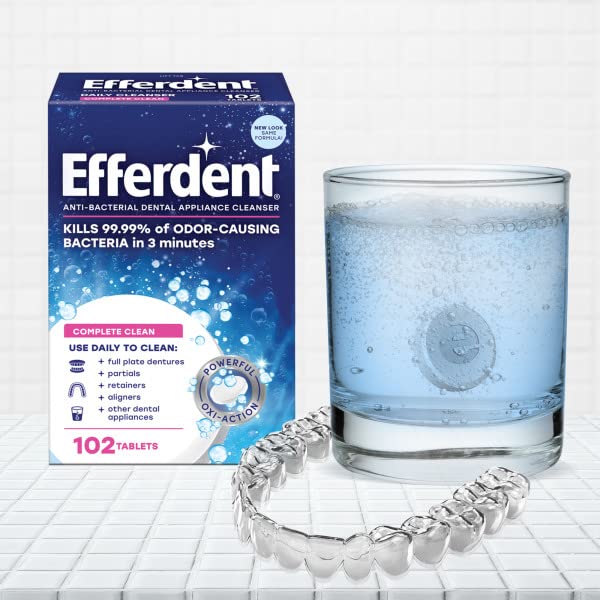 Efferdent Complete Clean tablets with dental appliance care branding