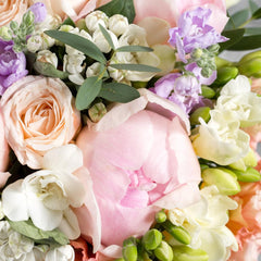 Empire Candle Peony Blossom wax melt cubes deliver floral notes with lasting scent