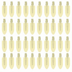 Eswala no-crease hair clips in beige for makeup application and tidy bangs.