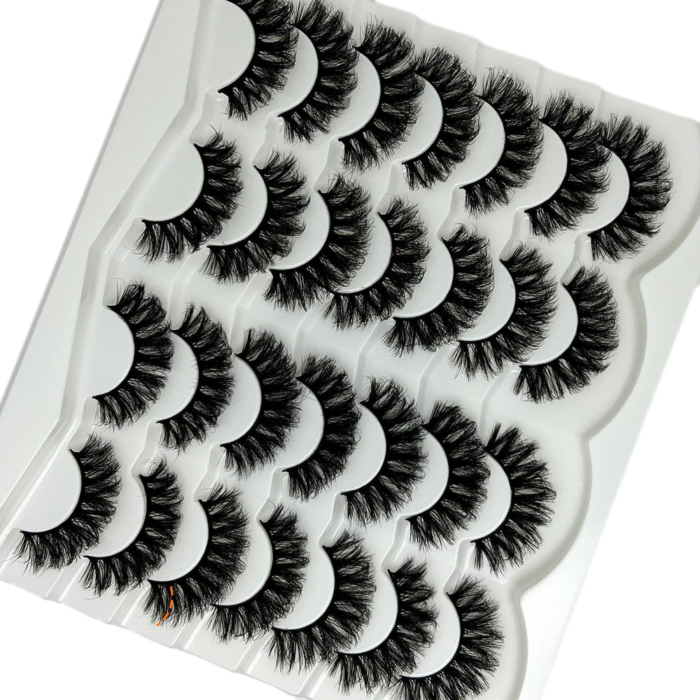 etokdos lightweight 0.8mm band keeps lashes comfortable.