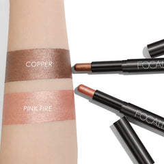 FOCALLURE long-wear formula keeps shimmer vibrant from day to night.