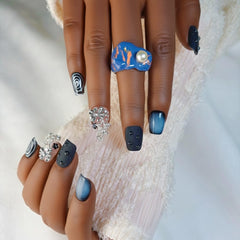 FURNUNUBI spiral 3D nail art for a striking look and easy at-home wear.