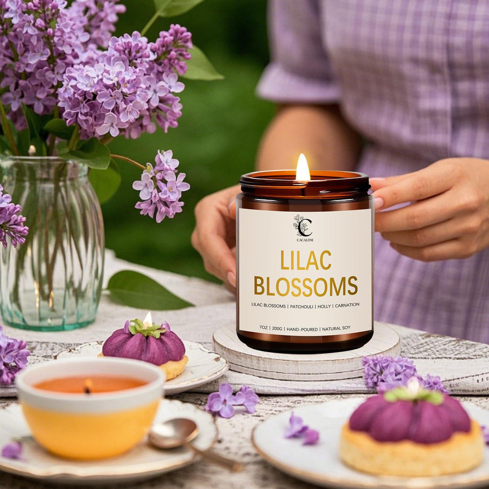 Gift-ready lilac scented candle for women and home decor