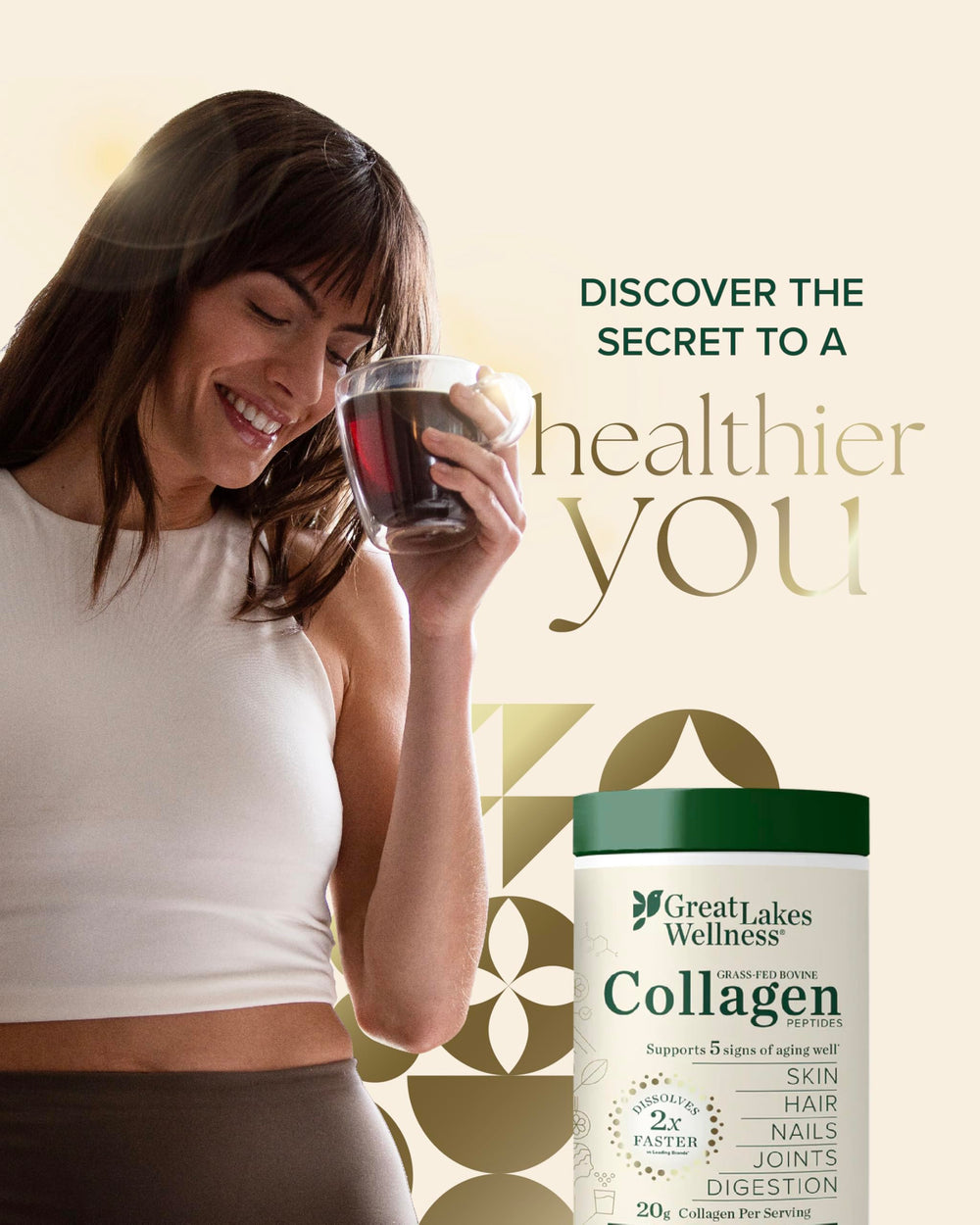 Great Lakes Wellness collagen powder on a measuring scoop near the jar.