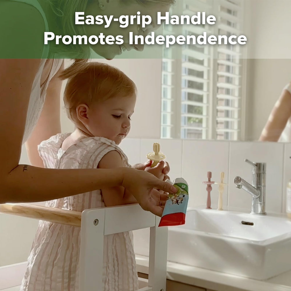 Adjustable choke-free guard on the toothbrush