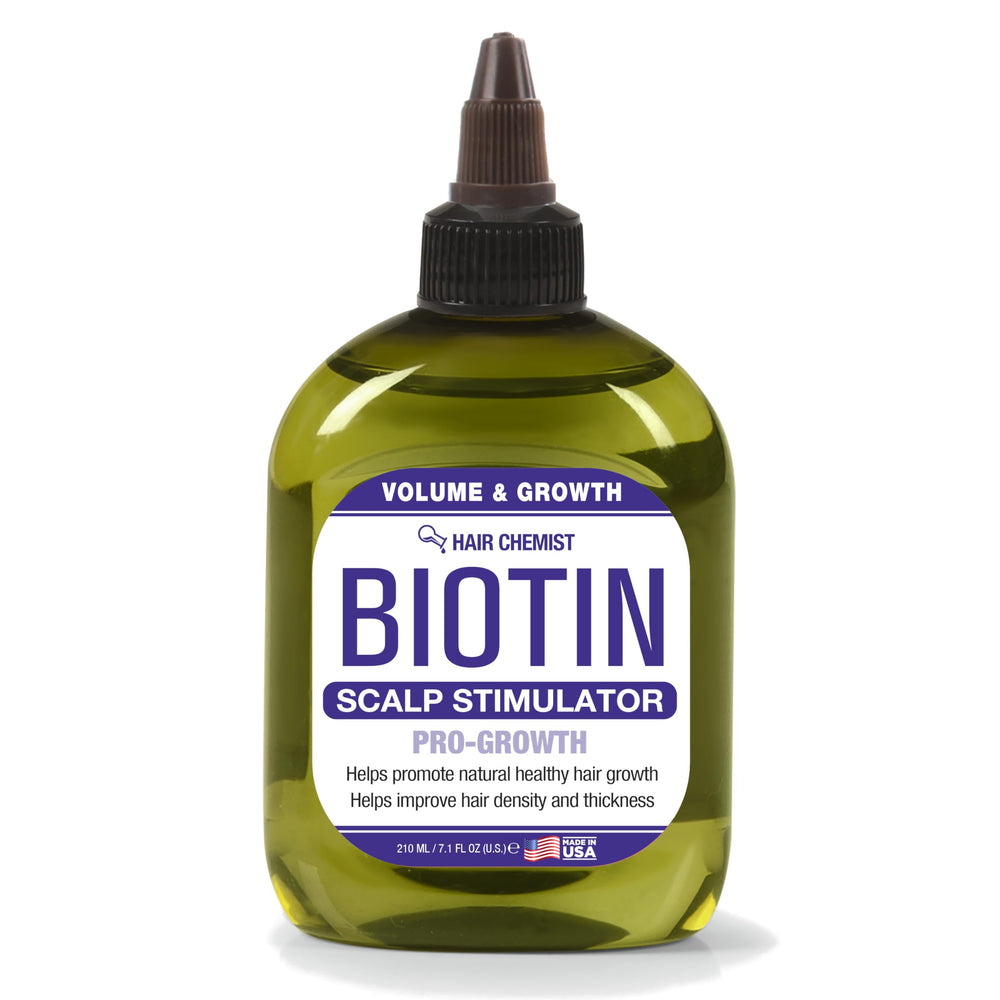 Hair Chemist bottle pour showing easy daily scalp application for fullness.