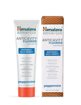 Packaging of Himalaya Botanique Anticavity Fluoride Toothpaste 4 oz