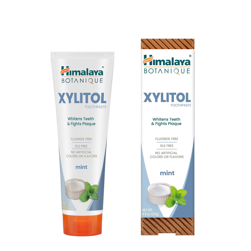 Front view of Himalaya Botanique Xylitol Toothpaste Mint 4 oz