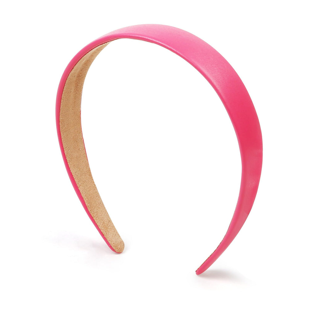 Huachi headband suits indoor and outdoor events with versatile style for any occasion.