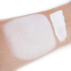 IS'MINE white liquid foundation swatches show even coverage and shade range.