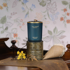 Gift-ready jar candle suitable for women and men in traditional packaging