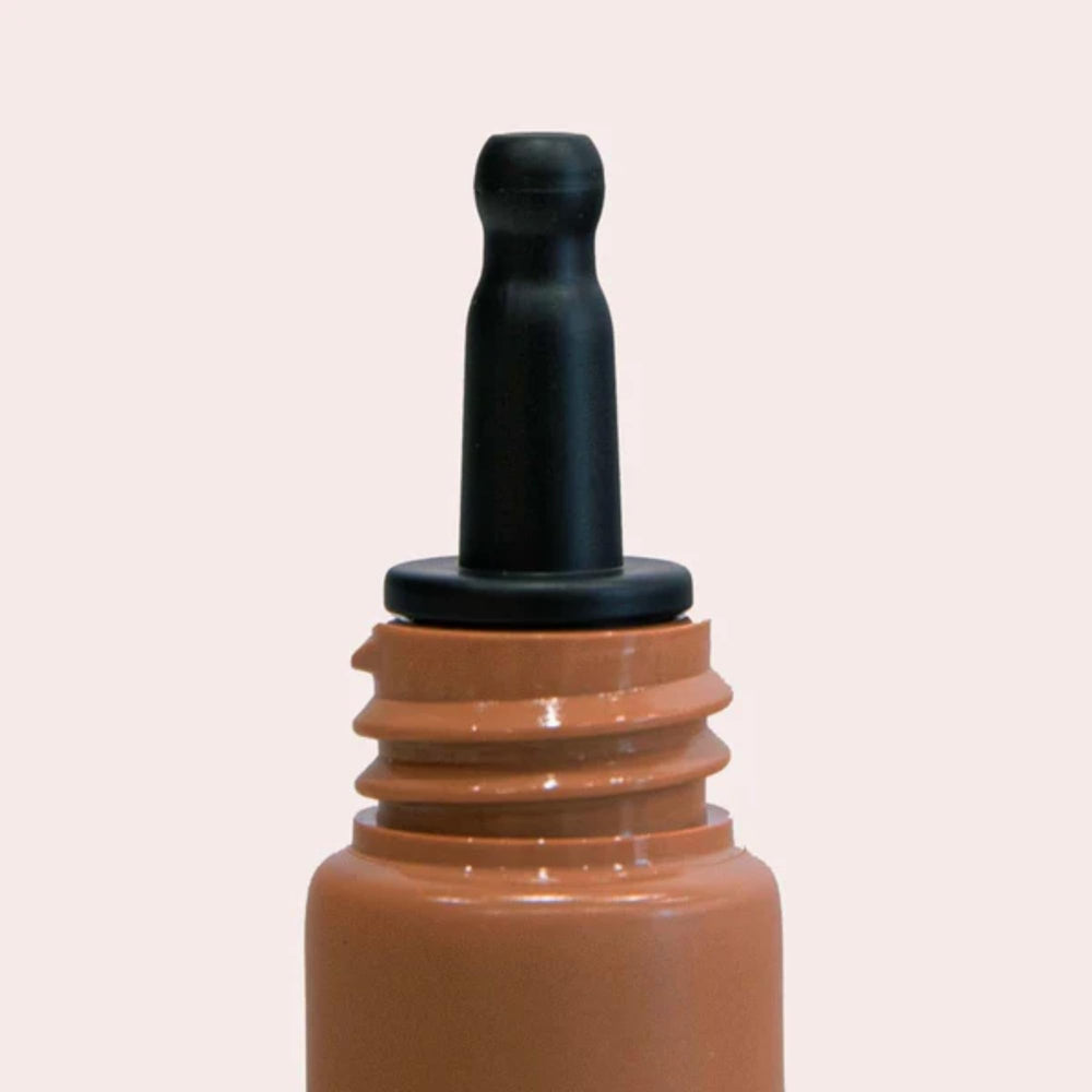 Jason Wu Wu Prime Eye Light shade base smooths tone for vibrant shadows