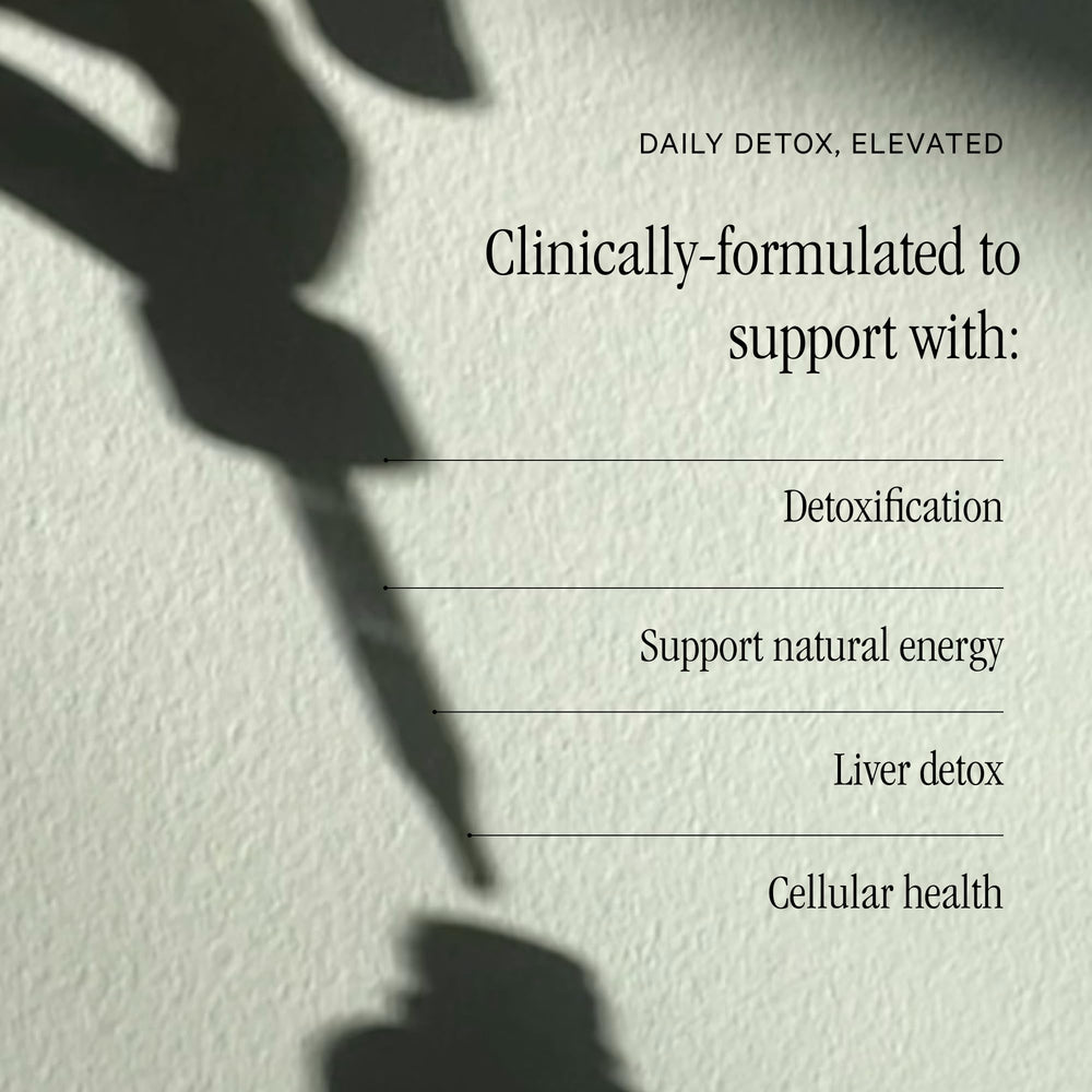 Daily detox benefits graphic with chlorophyll icon