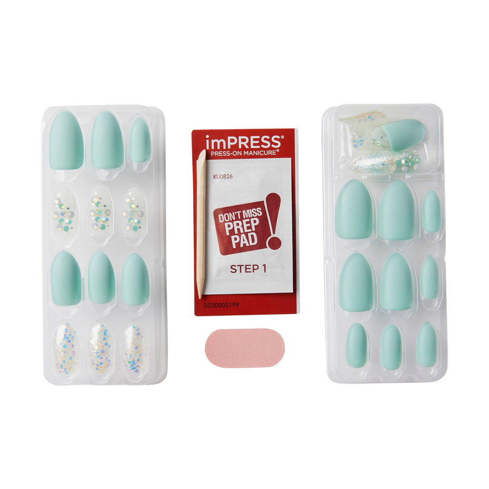 KISS imPRESS No Glue press-on nails provide easy application and gentle removal.