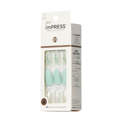 KISS imPRESS Varied sizes kit to customize your manicure at home.