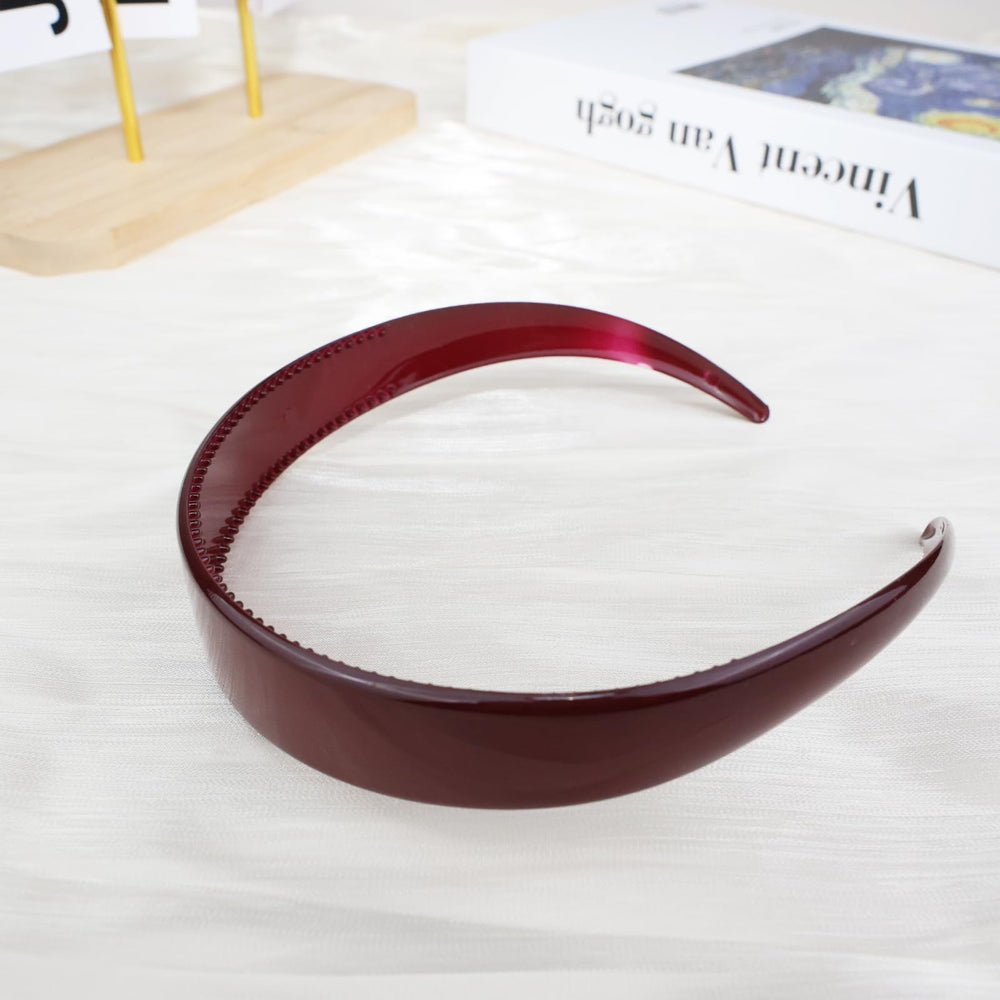 KOVOLITU headband for glasses keeps hair in place throughout makeup and brushing