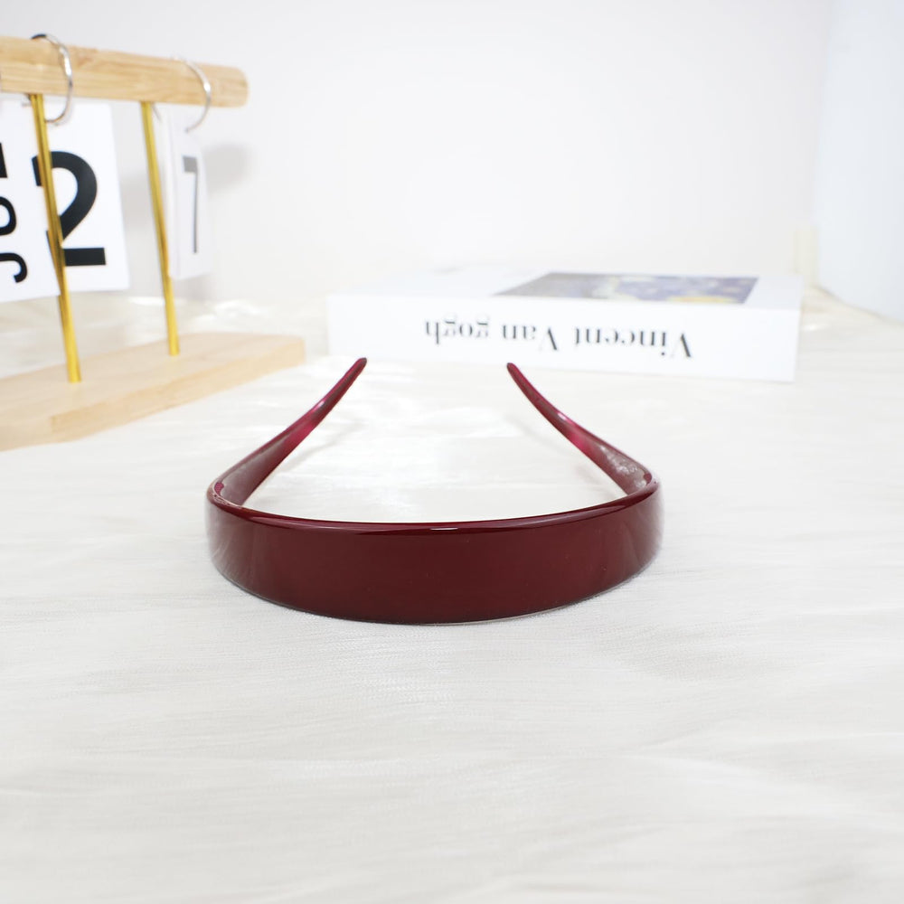 KOVOLITU glasses headband keeps hair neat during travel