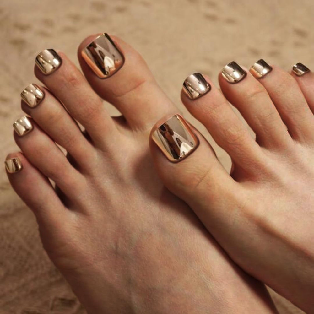 KQueenest skin-friendly press-on toe nails protect natural nails while staying easy to wear.