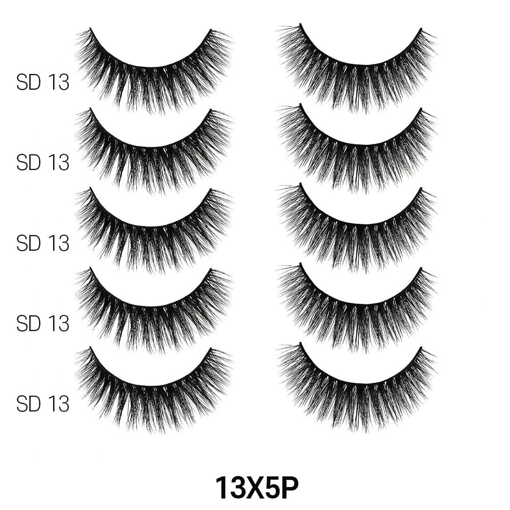 Close-up of knitted-style Laflare lashes for lightweight comfort.