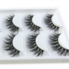 LASGOOS lashes on-eye display, wispy 3D style for evening looks