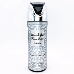 Lattafa Fakhar Men lifestyle shot with confident, fresh scent trail