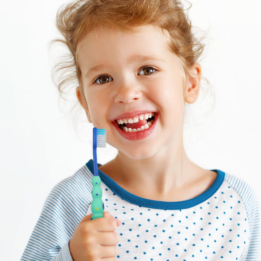 Suction-cup display-friendly Lauwell toddler toothbrush set