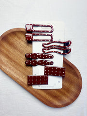 Lemeilleur duck-teeth metal hair clip shows secure grip for all hair types