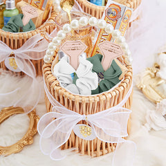 Loanzeg six pack gift idea for brides-to-be.