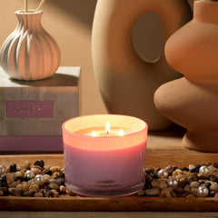 LOVERY natural soy wax closeup shows clean burn for calm spaces