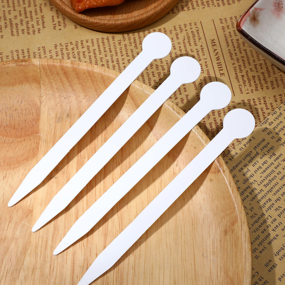 MAGICLULU disposable strips ideal for store fragrance testing.