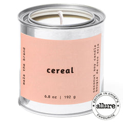 Close-up of candle label showing vegan coconut wax and 45-hour burn