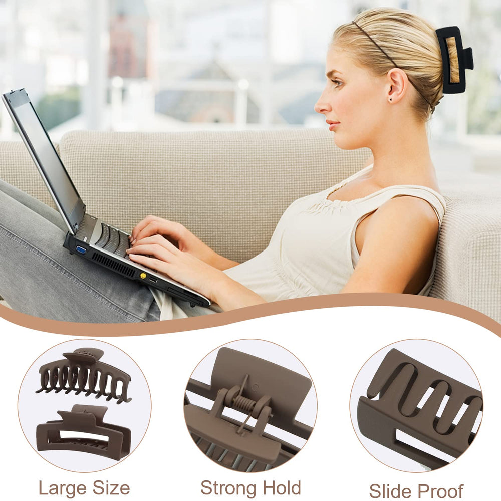 MAORULU banana clip in black offers strong hold for long hair.